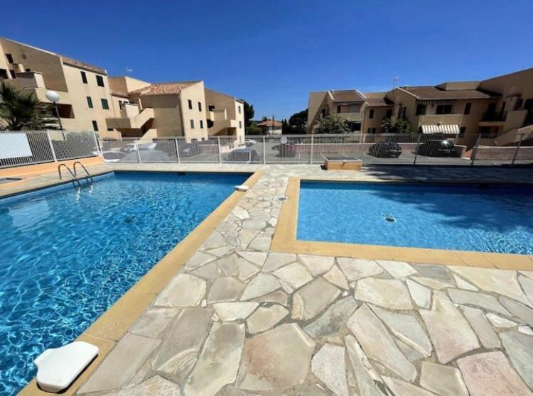 Studio Avec Terrasse Et Piscine Bandol Exterior foto